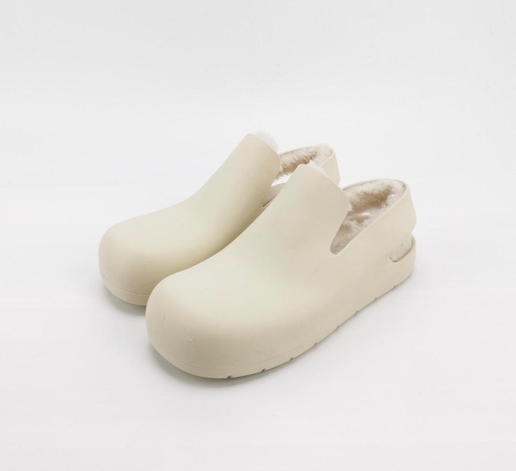 BOTTEGA VENETA Puddle Rubber Slingback Flat