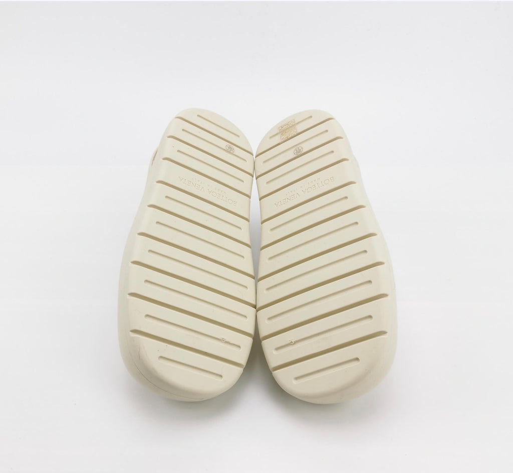 BOTTEGA VENETA Puddle Rubber Slingback Flat