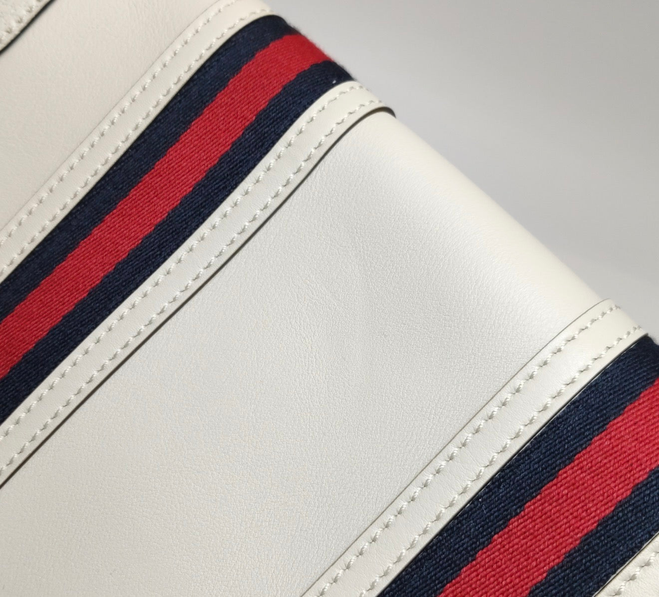 GUCCI GG Bauletto Top Handle Bag