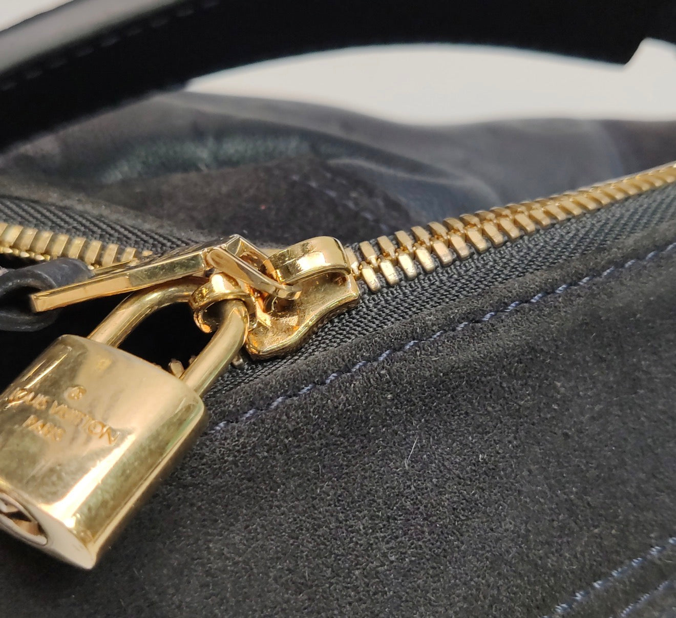 LOUIS VUITTON Audacieuse Monogram Empreinte Bag