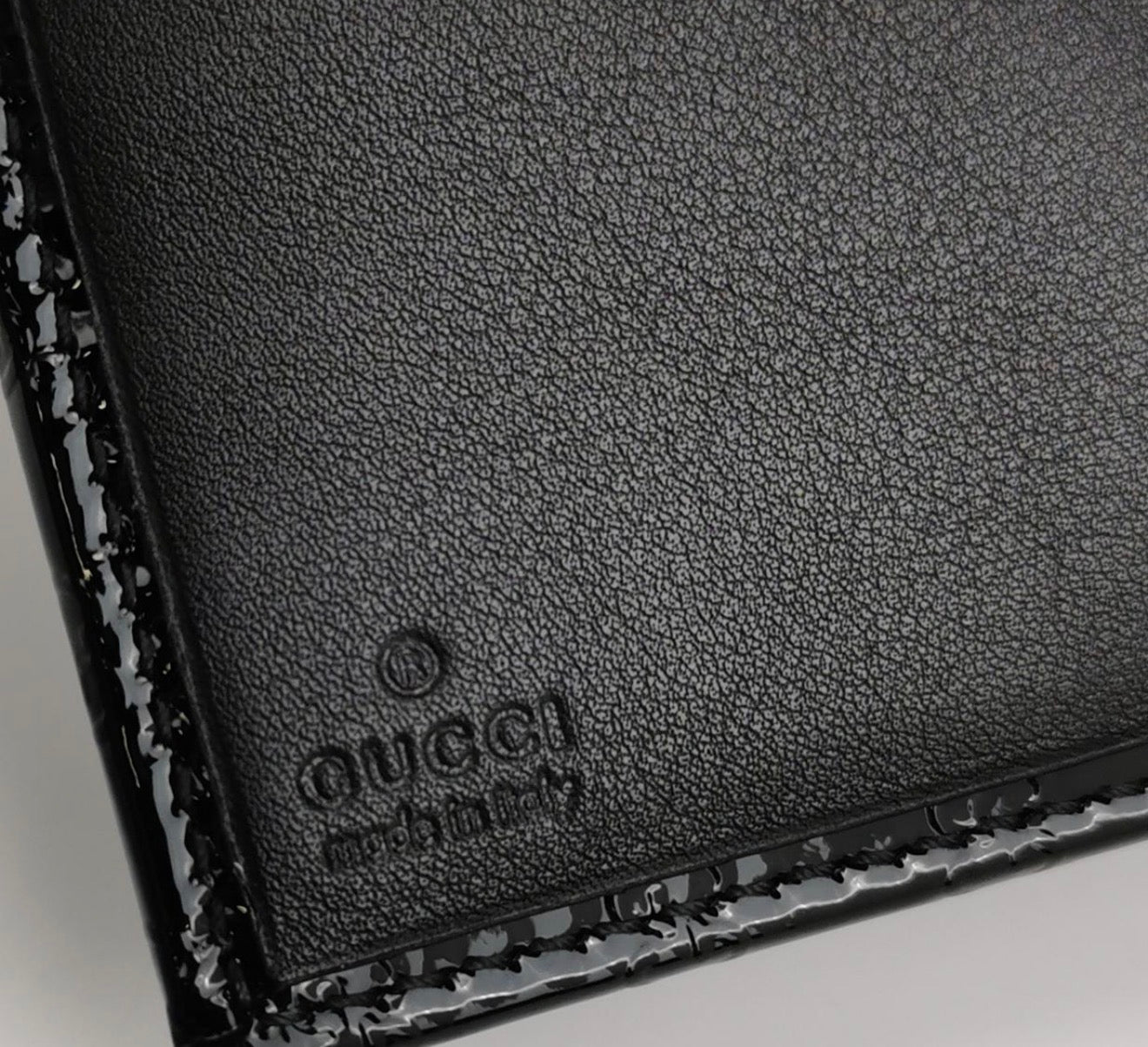 GUCCI Microguccissima Patent Leather Wallet