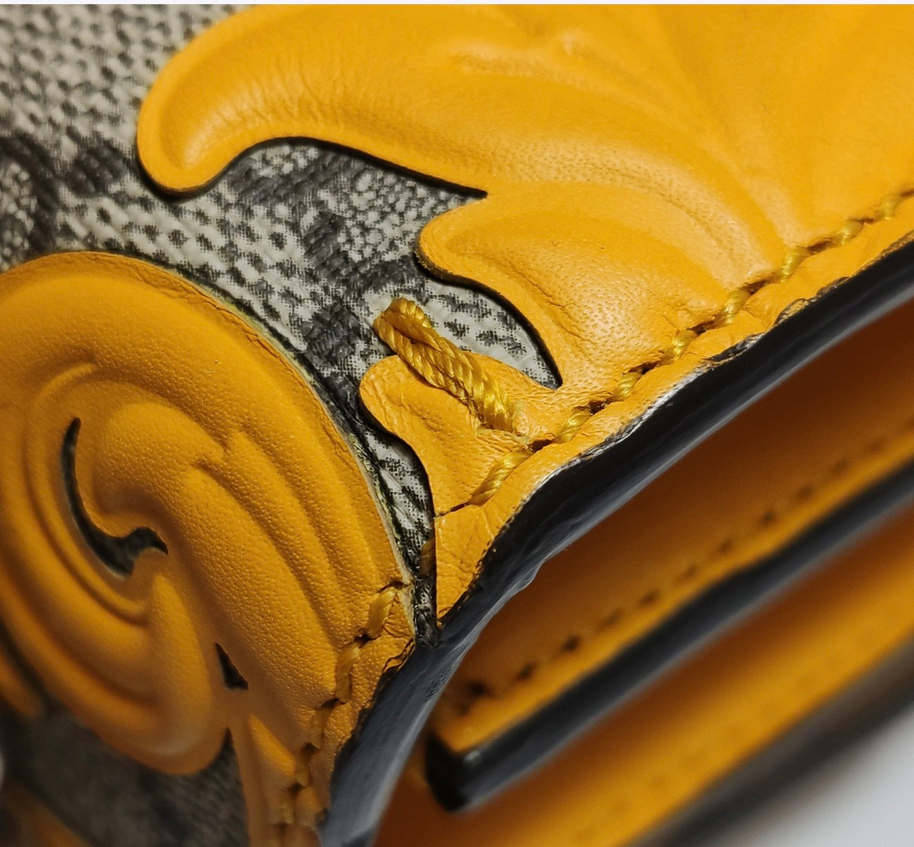 GUCCI Dionysus Arabesque Shoulder Bag